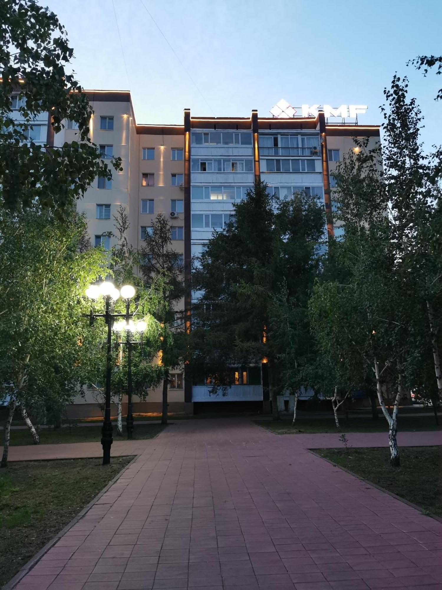 1 Комнатная Квартира В Самом Центре С Видом На Сквер Костанай Екстериор снимка